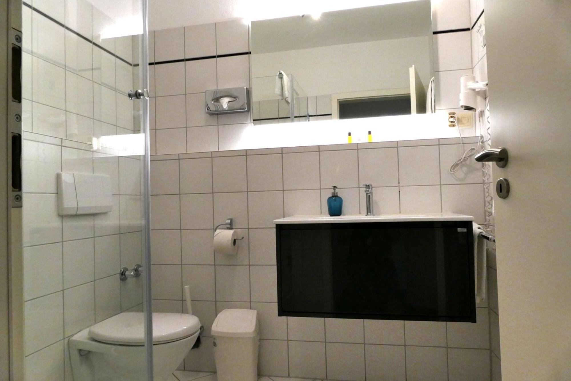 Hasi'S Hotel Grafing Exteriör bild